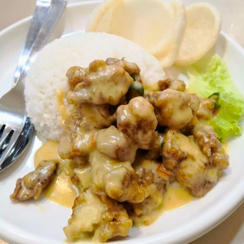Cheesy Chicken With Rice