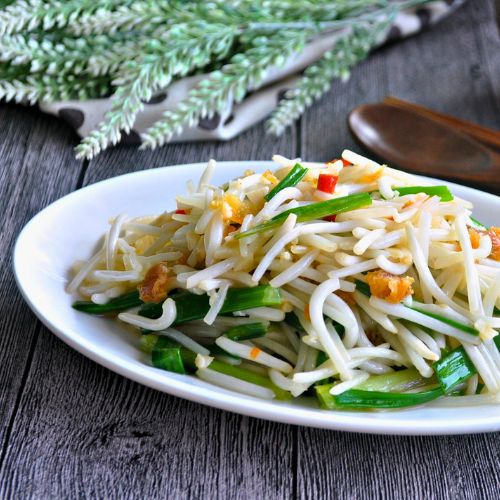 Bean Sprout With Salted Fish